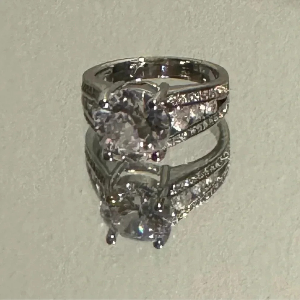🆕 Piatella Women’s ring, 2 carat cut, accents , 14k gold plated  setti… - Picture 3 of 15